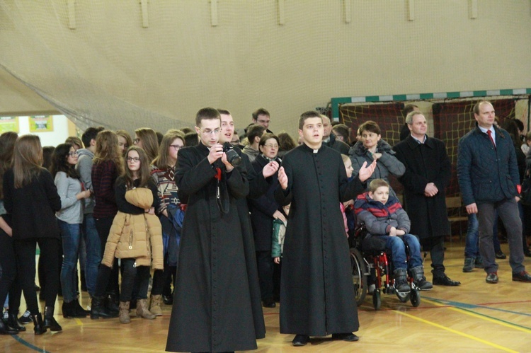 Spotkanie młodzieży w Pustkowie Osiedlu