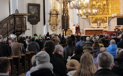 Zwycięstwo odnosi się przez walkę