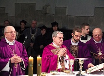 Proces beatyfikacyjny  ks. Granata został zainicjowany  w Sandomierzu