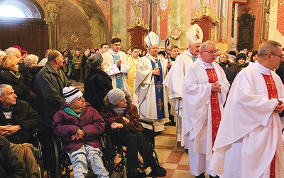  W lubelskiej katedrze zgromadzili się cierpiący i ich bliscy