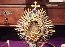  Relikwie można uczcić w lubańskiej parafii pw. Trójcy Świętej po piątkowych Drogach Krzyżowych