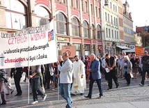 Solidarność z prześladowanymi wyznawcami Chrystusa to również nasza sprawa. Na zdjęciu wrocławski marsz przeciwko prześladowaniom chrześcijan, który odbył się w 2014 r.