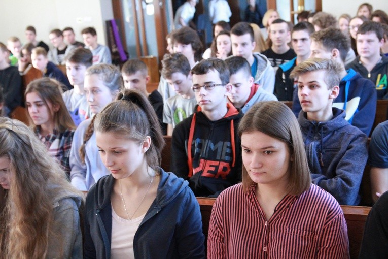 Rekolekcje gimnazjalistów z Rzezawy