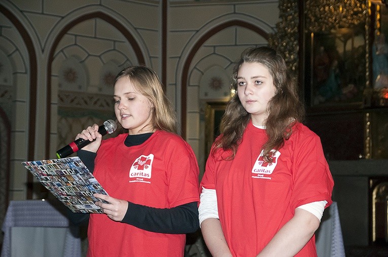 Czuwanie młodzieży w Szczecinku