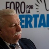 Wałęsa prosi byłych SBeków o pomoc