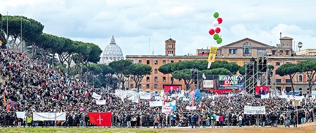  30 stycznia 2016 r. na terenie starożytnego Circus Maximus w Rzymie odbyła się ogromna manifestacja w obronie rodziny