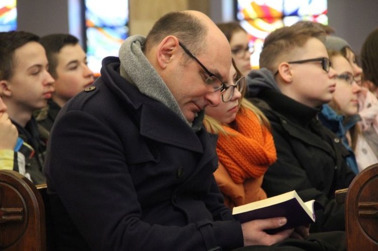 Znaki ŚDM w parafii pw. Pierwszych Męczenników Polski w Gorzowie