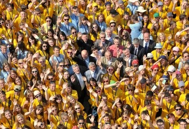 Stypendyści pomogą biskupom