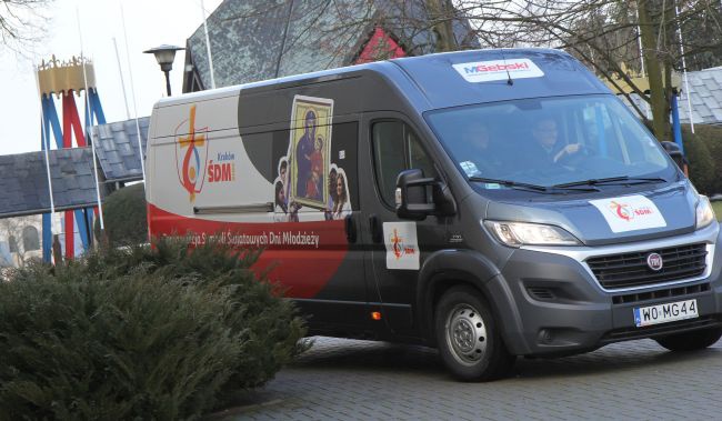 Znaki ŚDM w sanktuarium w Rokitnie