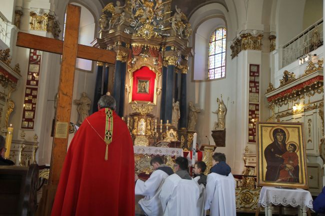 Znaki ŚDM w sanktuarium w Rokitnie