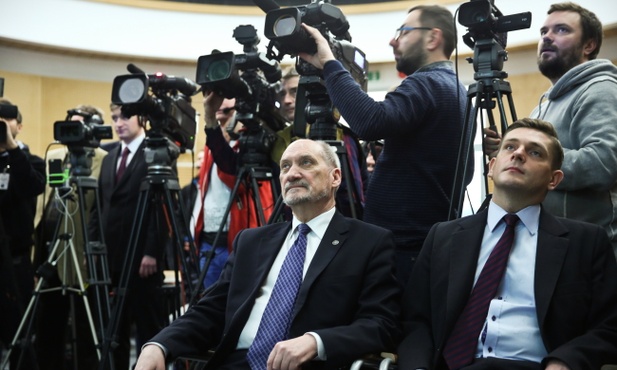 Przetarg na małe samoloty dla VIP-ów unieważniony