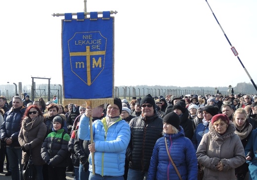 Droga Krzyżowa na terenie KL Auschwitz-Birkenau