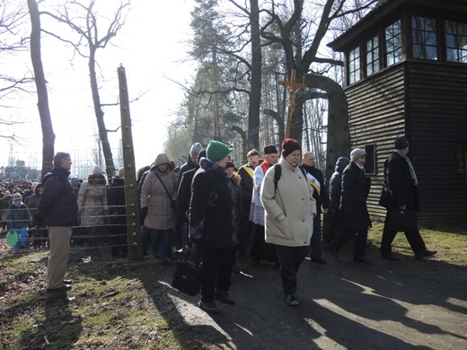 Droga Krzyżowa na terenie KL Auschwitz-Birkenau