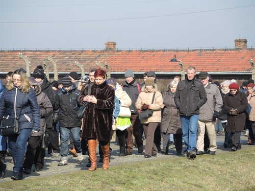 Droga Krzyżowa na terenie KL Auschwitz-Birkenau