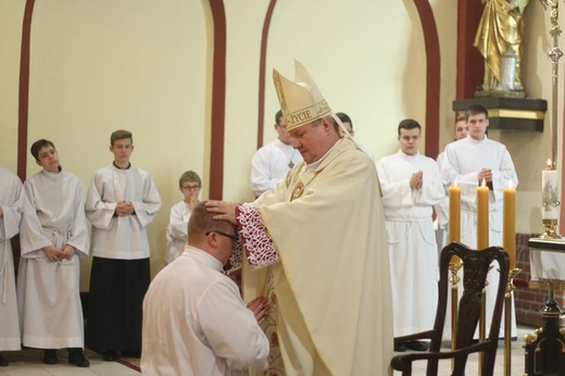 Święcenia diakonatu w Brzezinach