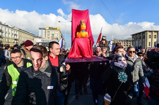 Marsz KOD w obronie Lecha Wałęsy