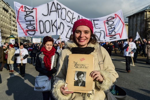 Marsz KOD w obronie Lecha Wałęsy
