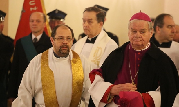 Uroczystości powitania w Malcu przewodniczył bp Tadeusz Rakoczy