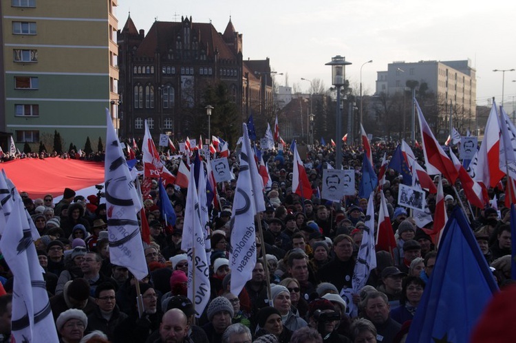 Wiec poparcia dla Lecha Wałęsy