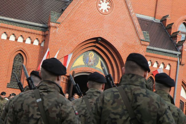 Odsłonięcie pomnika Żołnierzy Wyklętych w Żarach