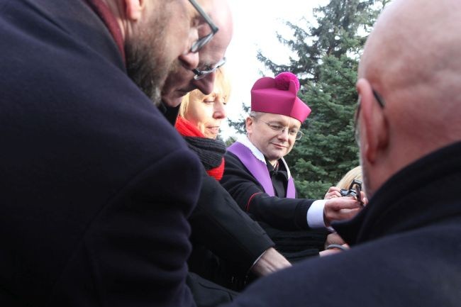 Odsłonięcie pomnika Żołnierzy Wyklętych w Żarach