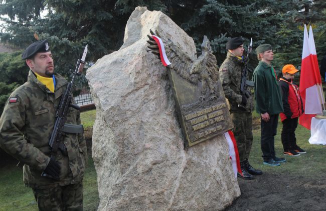 Odsłonięcie pomnika Żołnierzy Wyklętych w Żarach