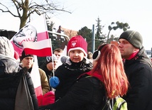 Maszerującym towarzyszyły hasła: „Bóg, Honor i Ojczyzna”; „Inko, Inko, zachowałaś się jak trzeba, dziś patrzysz na nas z nieba”; „O wyklętych pamiętamy, komunistom żyć nie damy”