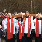 Na nabożeństwo przyjeżdżają nie tylko pielgrzymi z województwa lubuskiego, ale także z zachodniopomorskiego, wielkopolskiego i dolnośląskiego 
