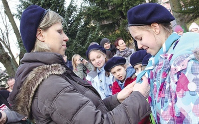 Beata Piasecka przyjęła do gromady 18 dziewcząt