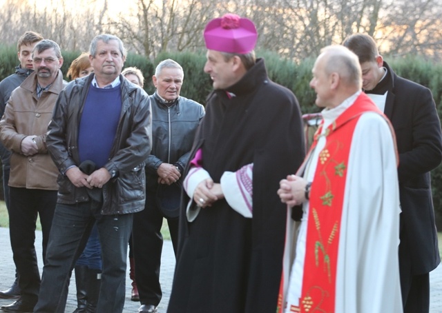 Znaki Bożego Miłosierdzia we Włosienicy