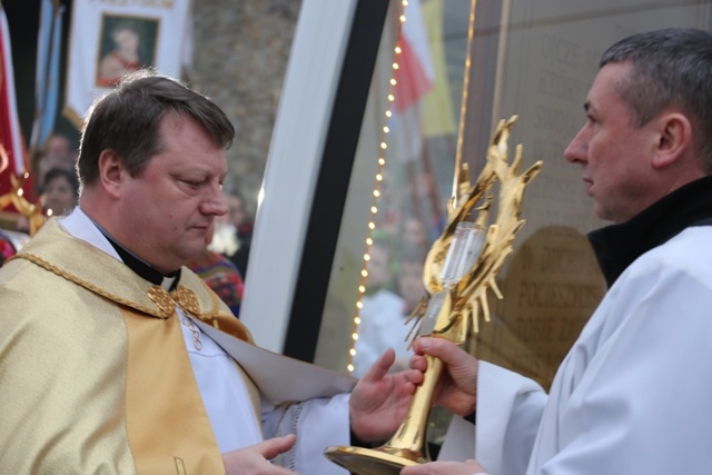 Znaki Bożego Miłosierdzia w Międzybrodziu Żywieckim