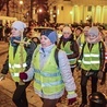 4.03.2016. Lublin. Po raz drugi odbywa się w Lublinie Ekstremalna Droga Krzyżowa. Po Mszy św. w lubelskiej katedrze uczestnicy wyruszyli na wybrane przez siebie trasy (pierwsza – 29 km, druga – 33 km i trzecia – 46 km). Podobne Drogi Krzyżowe odbywają się w innych miejscach Polski. 