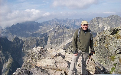 Ojciec Jacek Kiciński na tatrzańskich szlakach, między niebem a ziemią