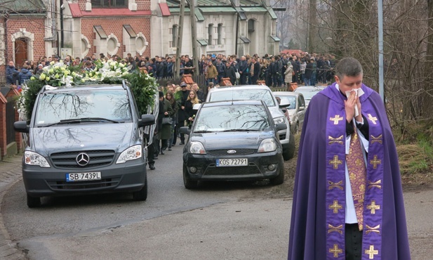 Pogrzeb gimnazjalisty, który zginął w Alpach