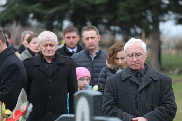 Ostatnie pożegnanie 9-letniej śp. Klaudii Pająk z Pisarzowic