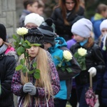 Ostatnie pożegnanie 9-letniej śp. Klaudii Pająk z Pisarzowic