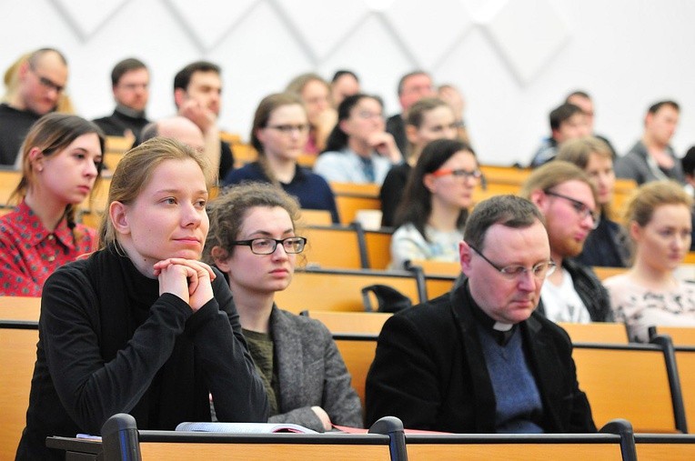 Debatowali o kryzysie chrześcijaństwa