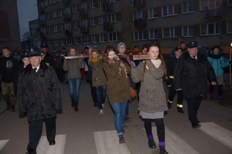 Droga Krzyżowa ulicami Karlina