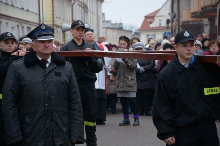 Droga Krzyżowa ulicami Karlina