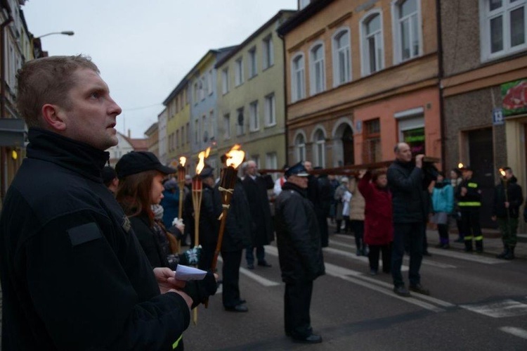 Droga Krzyżowa ulicami Karlina