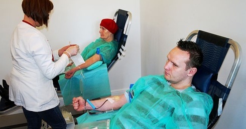 Oddali krew w Klarysewie