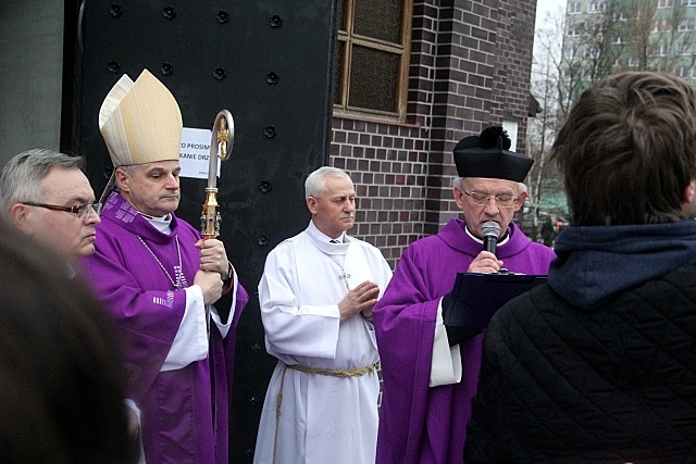 Krzyż i ikona w Polkowicach