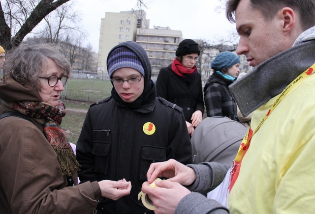 Pikieta przed Szpitalem Świętej Rodziny