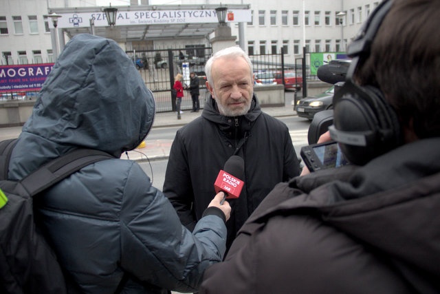 Pikieta przed Szpitalem Świętej Rodziny