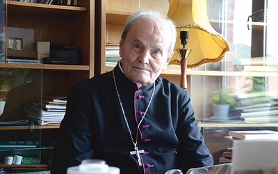 Abp Bolesław Pylak jest najstarszym polskim biskupem