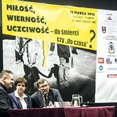   Konferencji wysłuchało kilkaset małżeństw, związanych ze szkołami stowarzyszenia „Sternik”