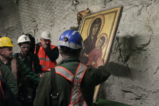 Matka Boża na przodku