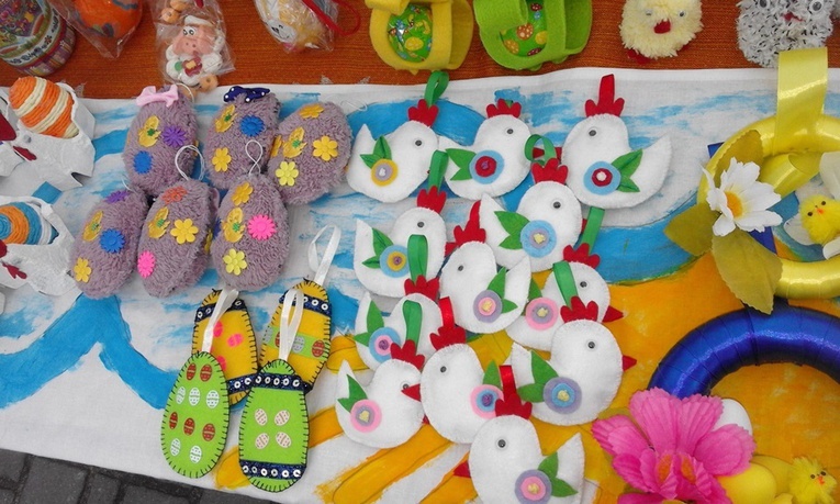 Kiermasz dający wiarę i światło