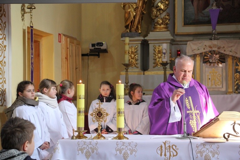 Wprowadzenie relikwii bł. Edmunad Bojanowskiego