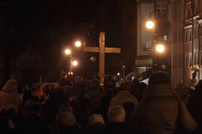 Droga Krzyżowa ulicami Legnicy